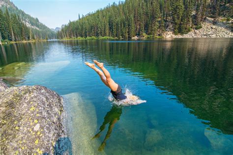 What Lakes Can You Swim In Near Me, and What Makes Them Ideal for a Refreshing Dip?